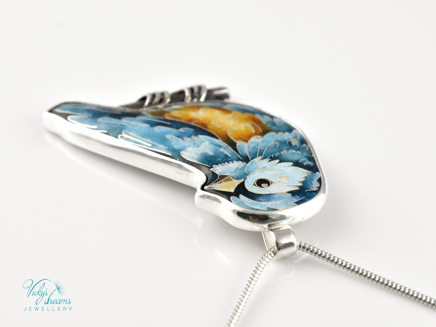 Handmade Cloisonné Bird Pendant – Enamel Necklace in Sterling Silver – Colorful Songbird Jewelry – Nature-Inspired Artisan Gift