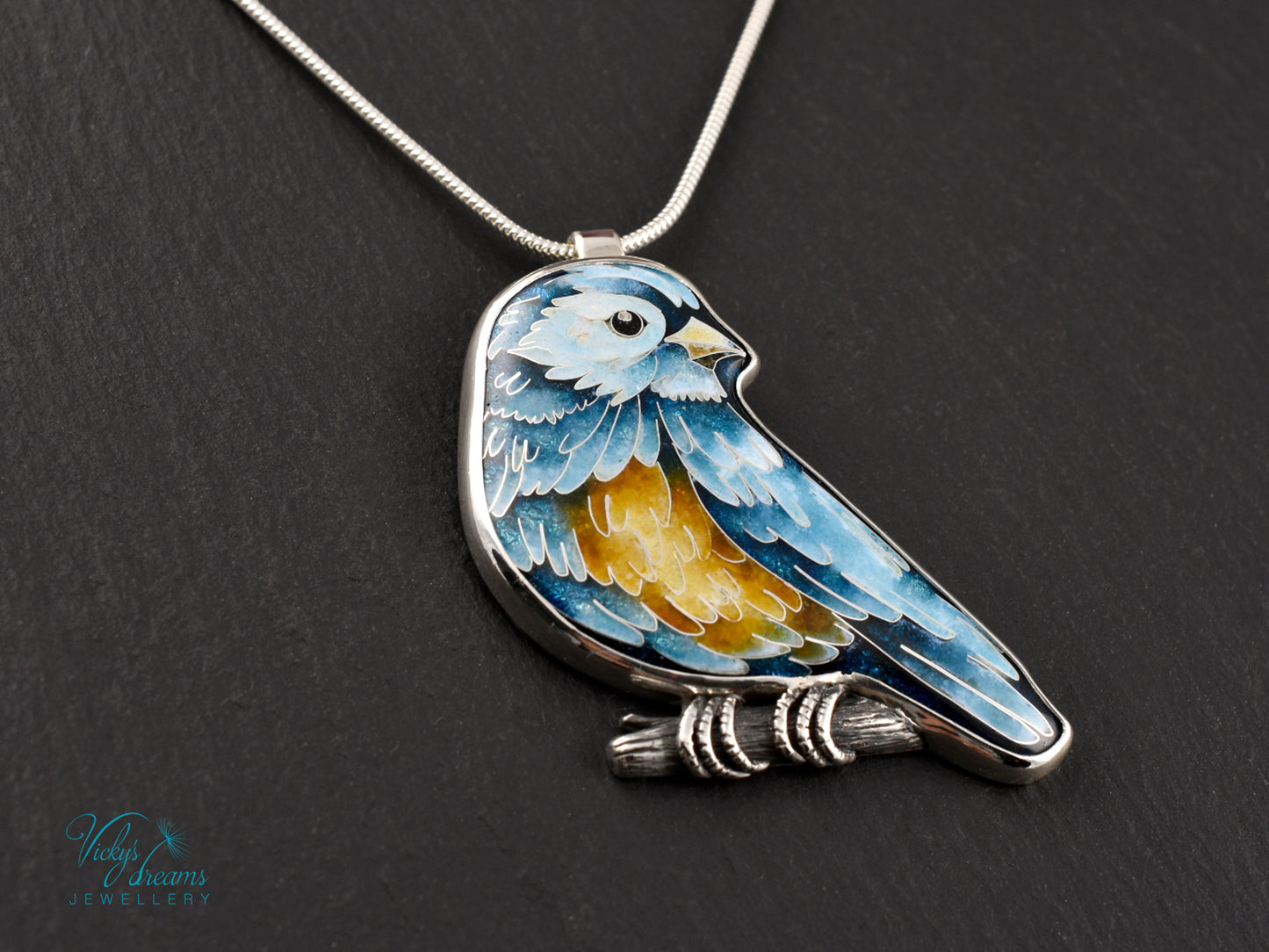 Handmade Cloisonné Bird Pendant – Enamel Necklace in Sterling Silver – Colorful Songbird Jewelry – Nature-Inspired Artisan Gift