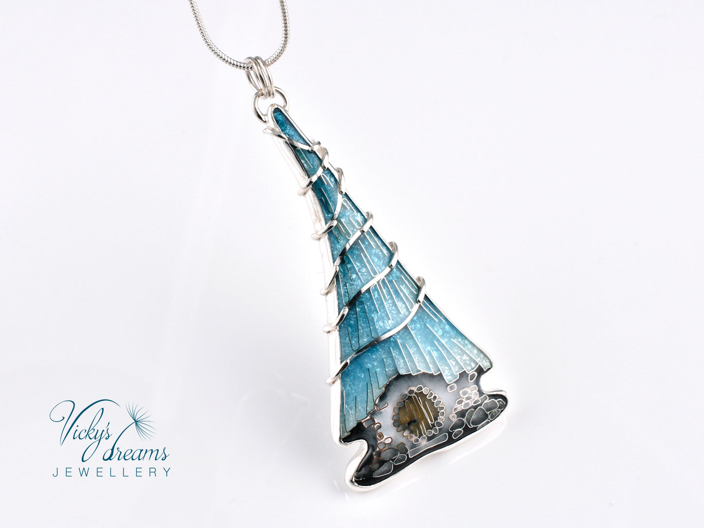 Fairy house pendant