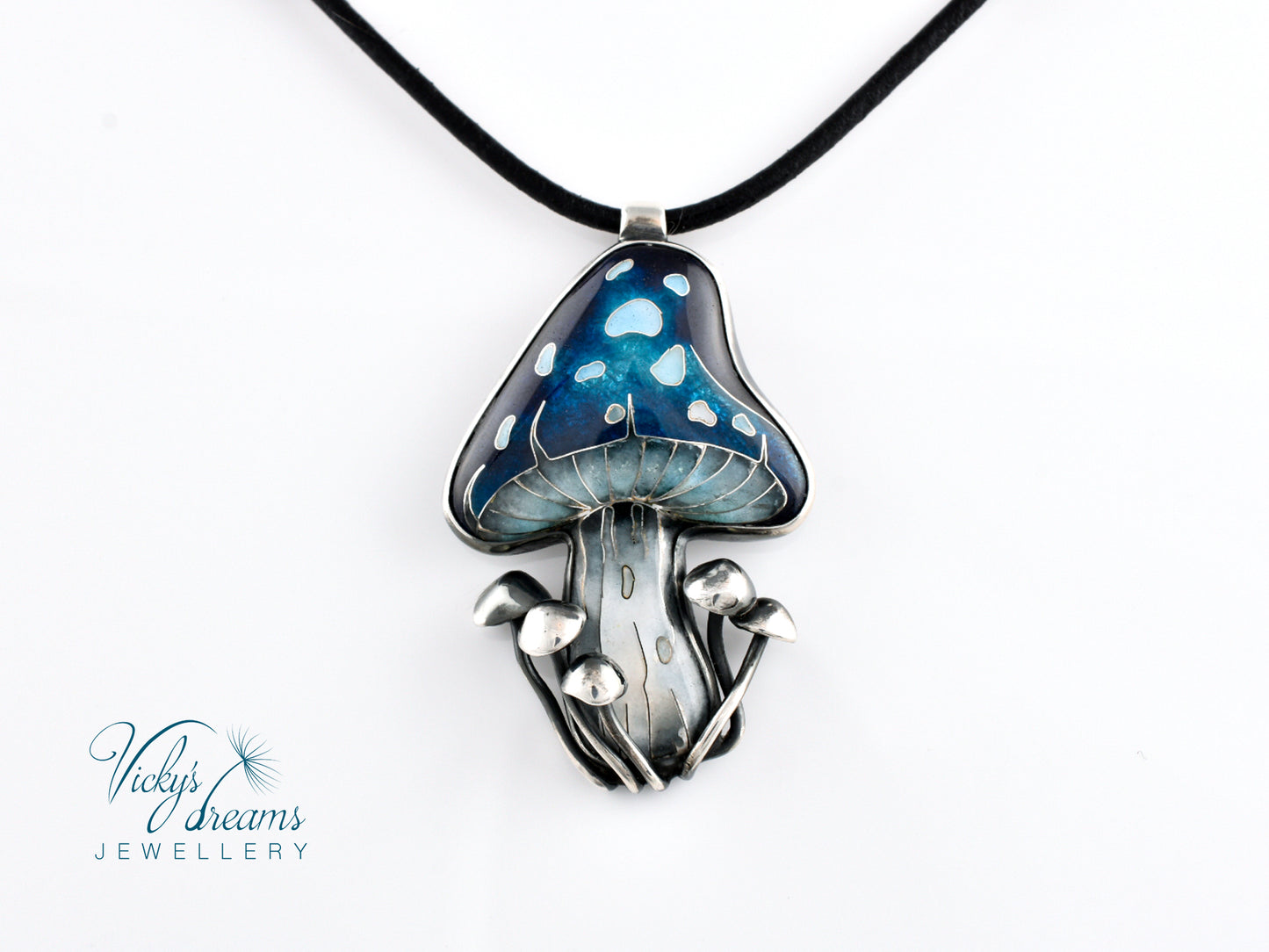 blue mushroom,