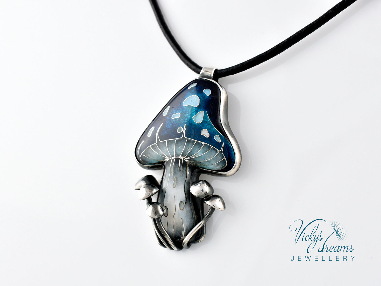 blue mushroom,
