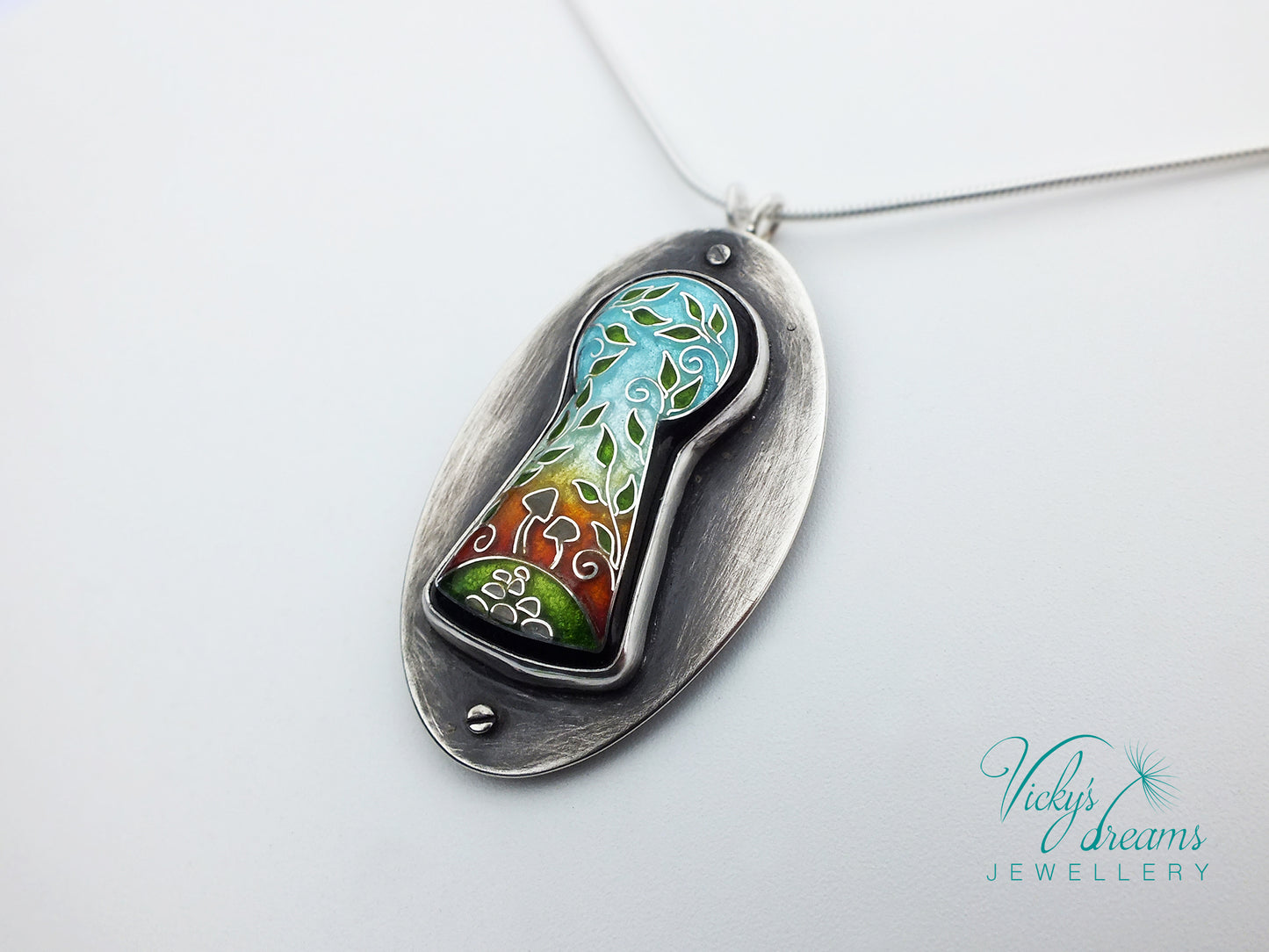 Color Key hole - Cloisonné enamel necklace