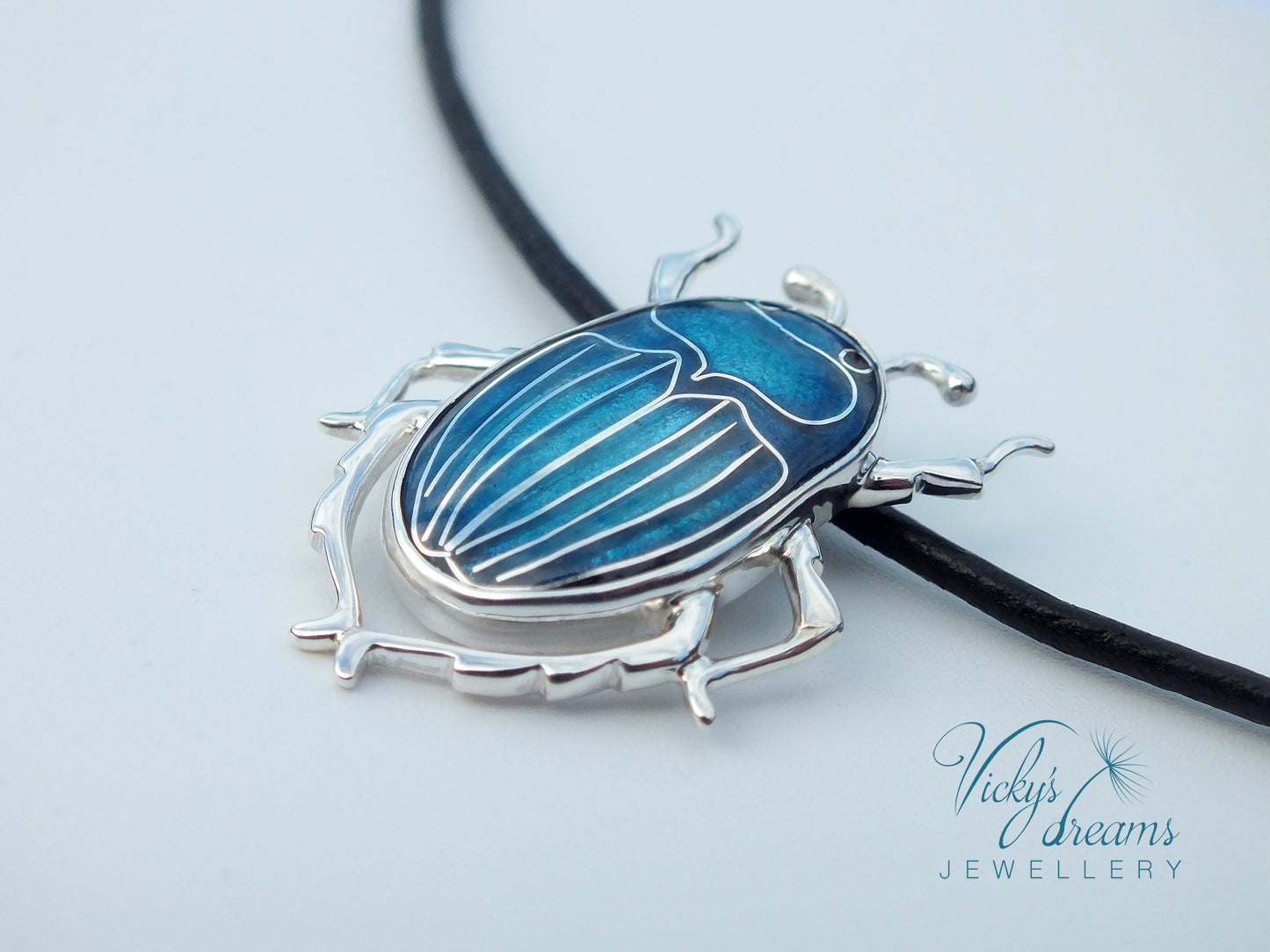scarab - Cloisonné enamel necklace