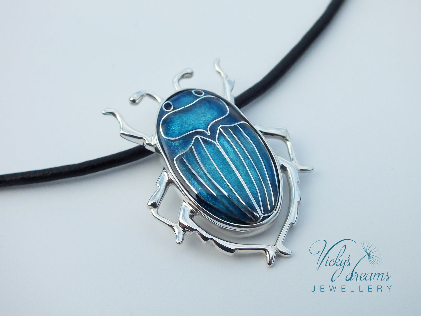 scarab - Cloisonné enamel necklace