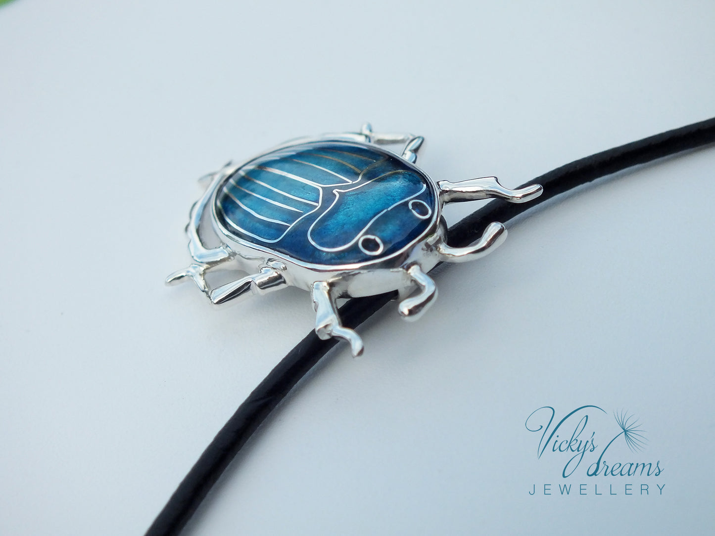 scarab - Cloisonné enamel necklace