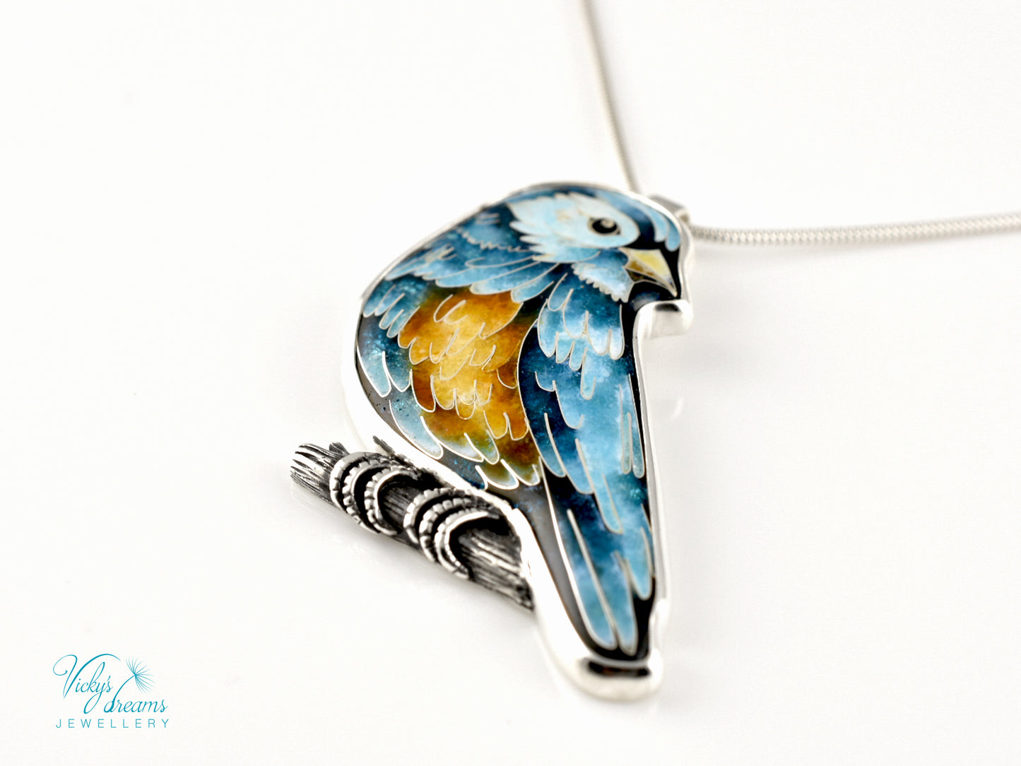 Handmade Cloisonné Bird Pendant – Enamel Necklace in Sterling Silver – Colorful Songbird Jewelry – Nature-Inspired Artisan Gift