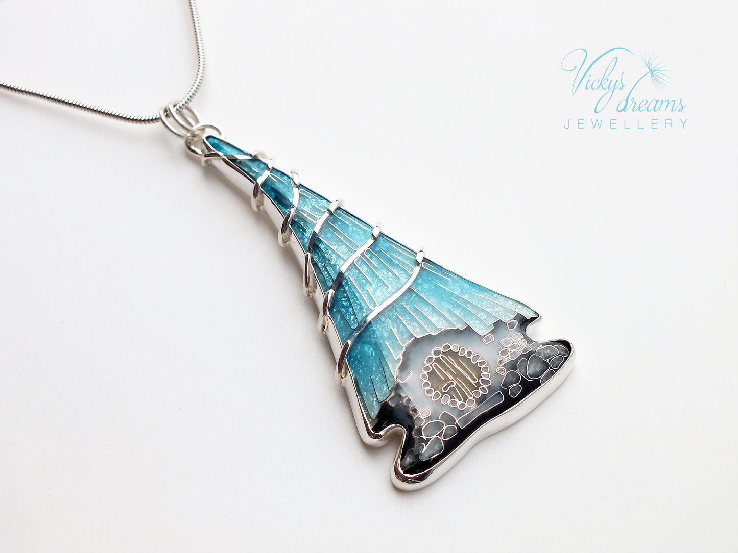 Fairy house pendant