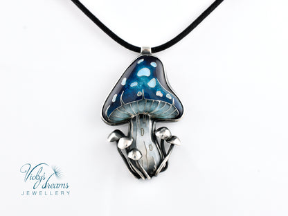blue mushroom,