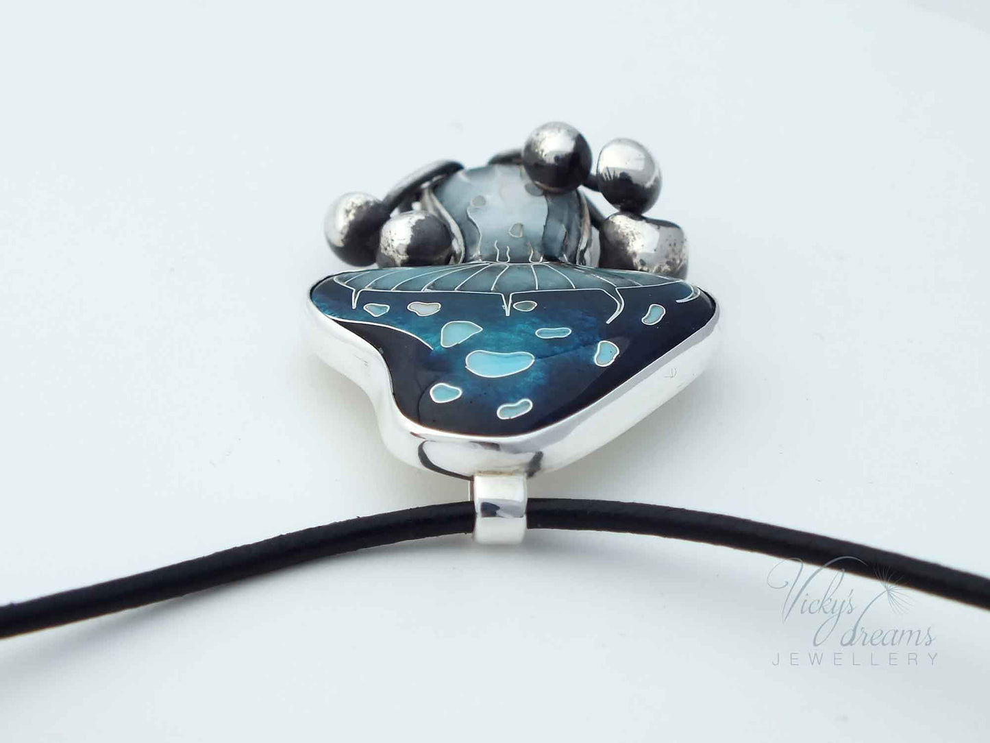 blue mushroom,