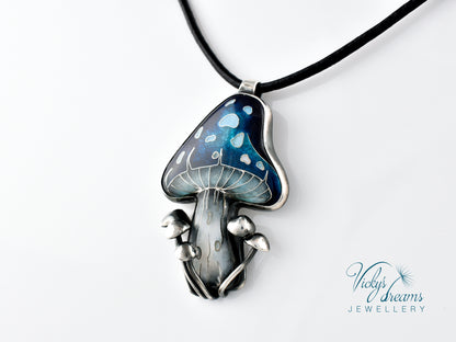 blue mushroom,