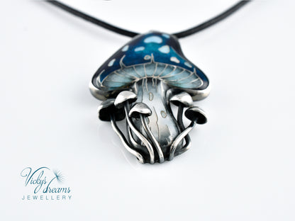 blue mushroom,