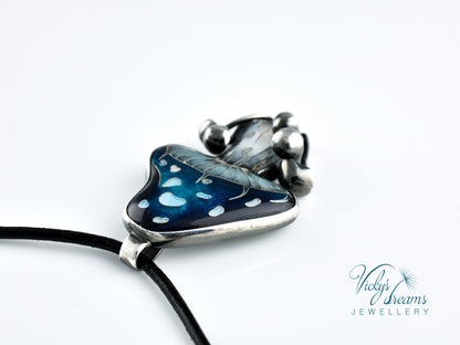 blue mushroom,