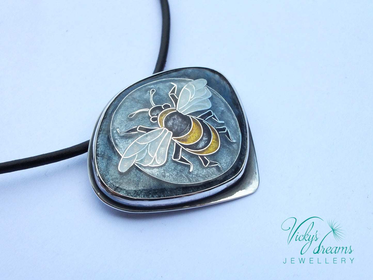 honeybee - cloisonne' enamel pendant