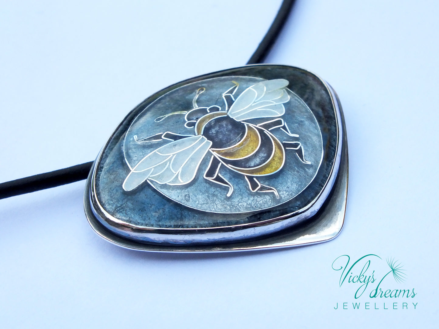 honeybee - cloisonne' enamel pendant