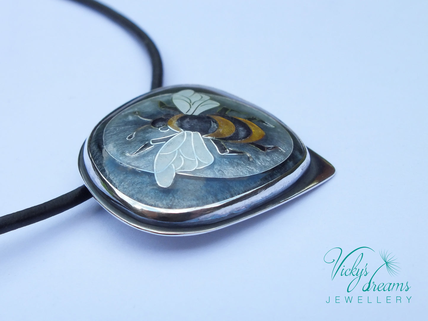 honeybee - cloisonne' enamel pendant