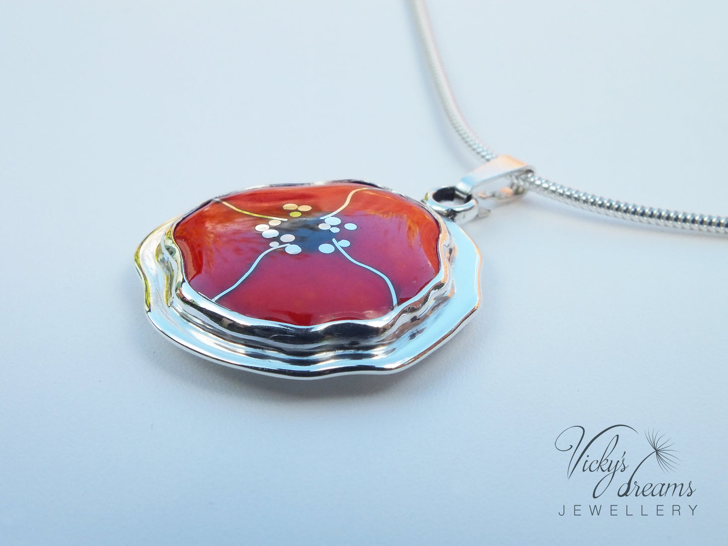 Poppy - Cloisonné enamel necklace
