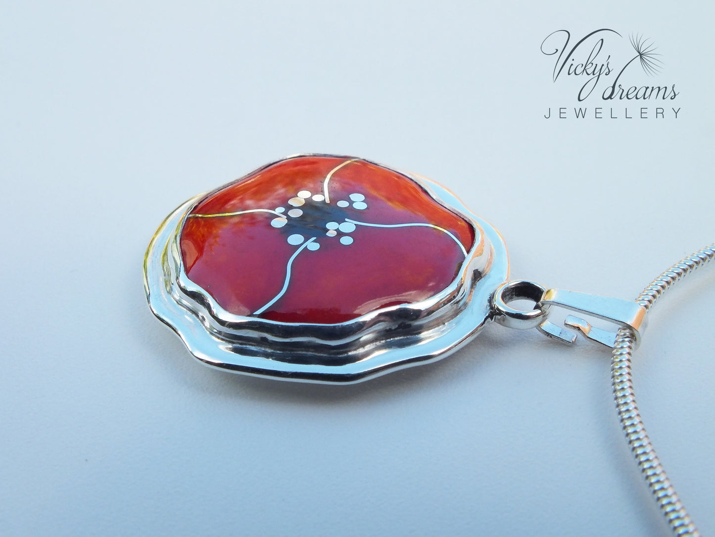 Poppy - Cloisonné enamel necklace