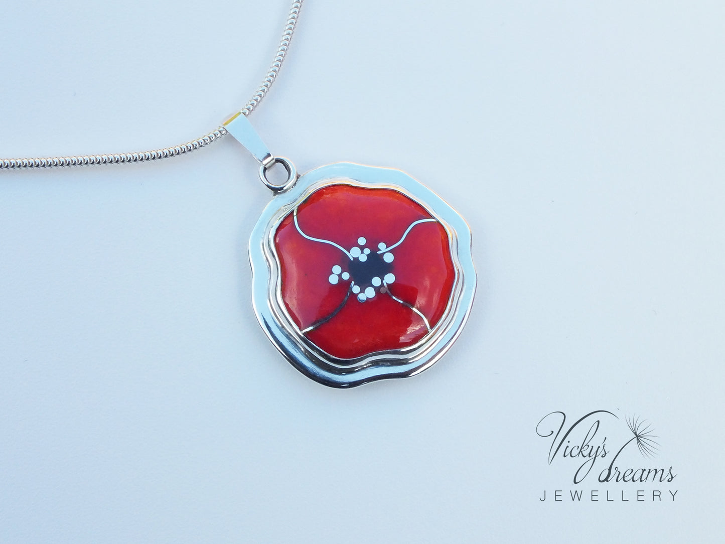 Poppy - Cloisonné enamel necklace