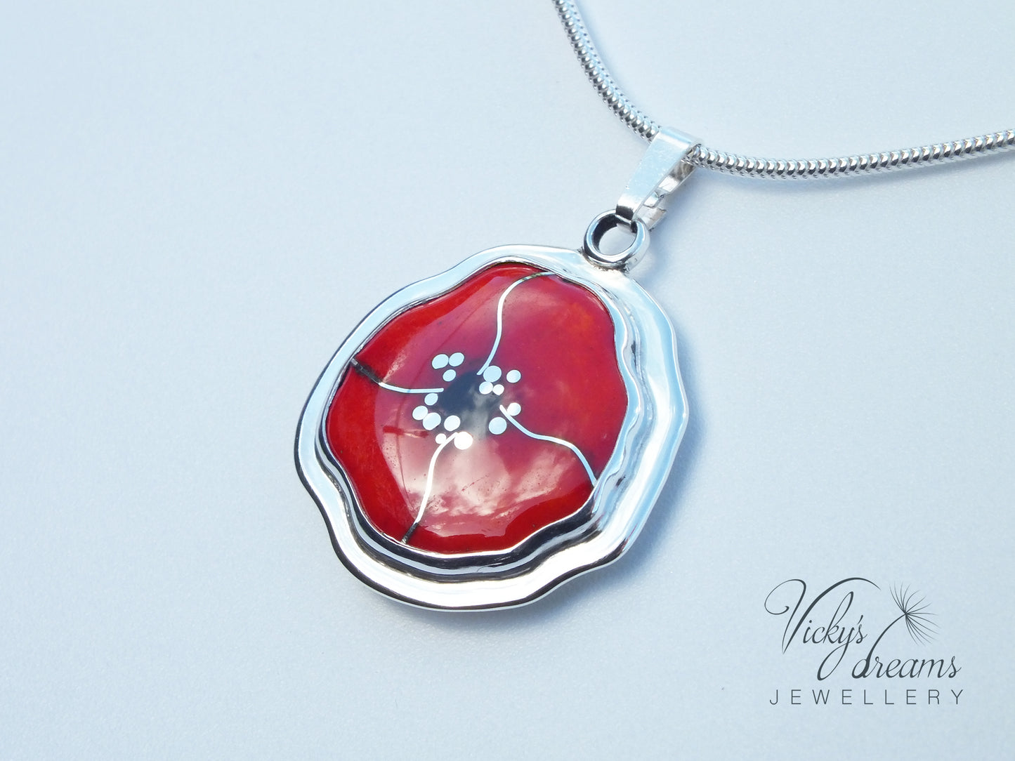 Poppy - Cloisonné enamel necklace