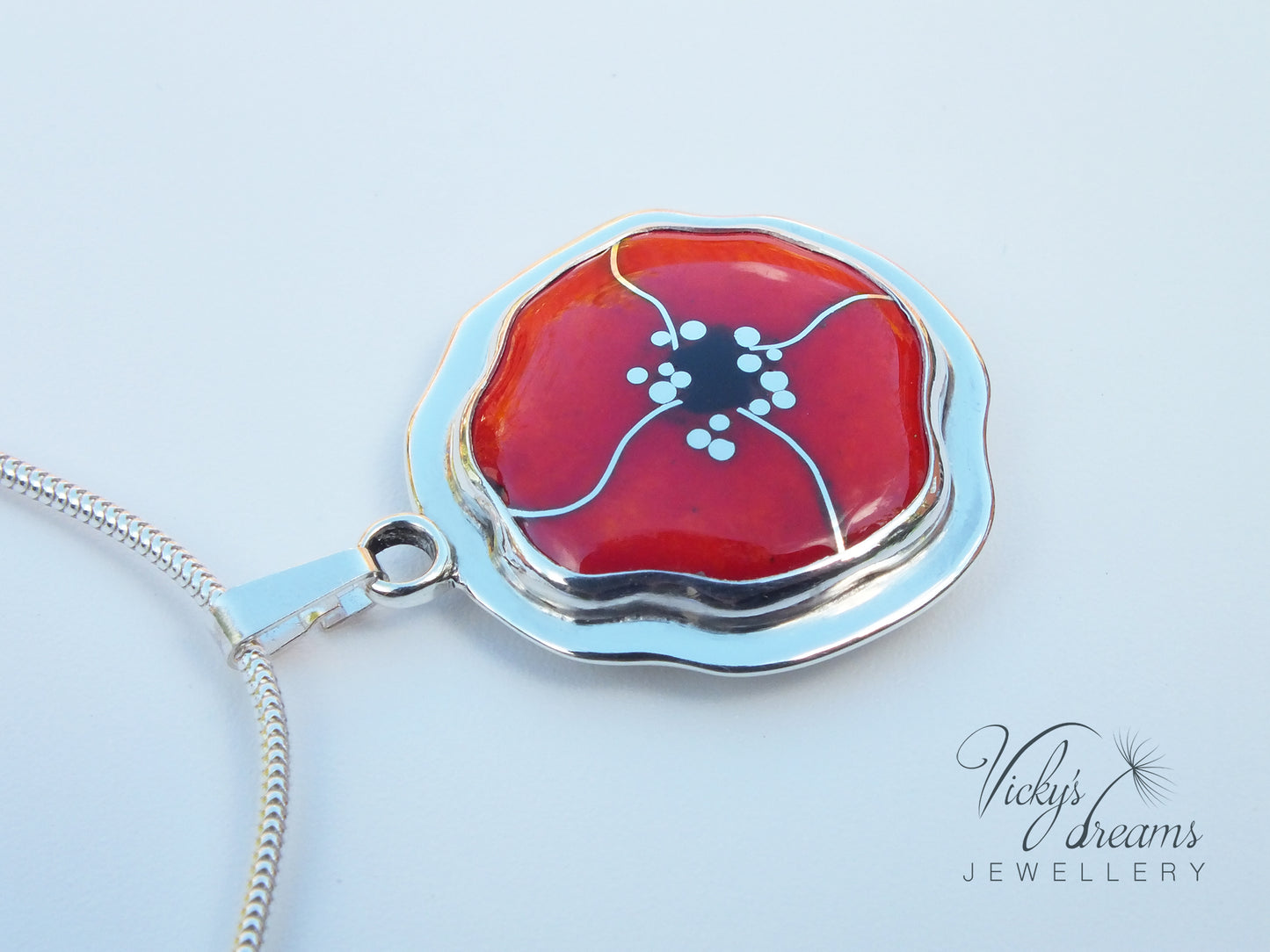 Poppy - Cloisonné enamel necklace