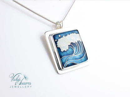 Vibrant blue seawaves