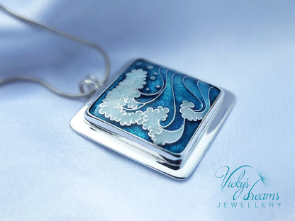 Vibrant blue seawaves
